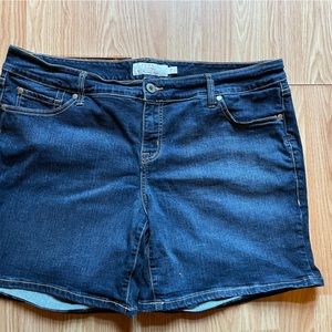 Torrid Torrid Torrid denim shorts!!!!